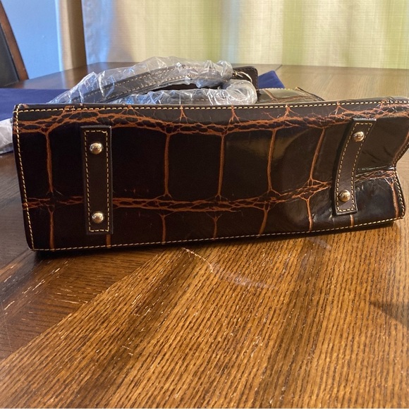 Dooney & Bourke ‘Janine’ Crocodile Embossed Satchel NWT - Contemporary Classic - Picture 7 of 13